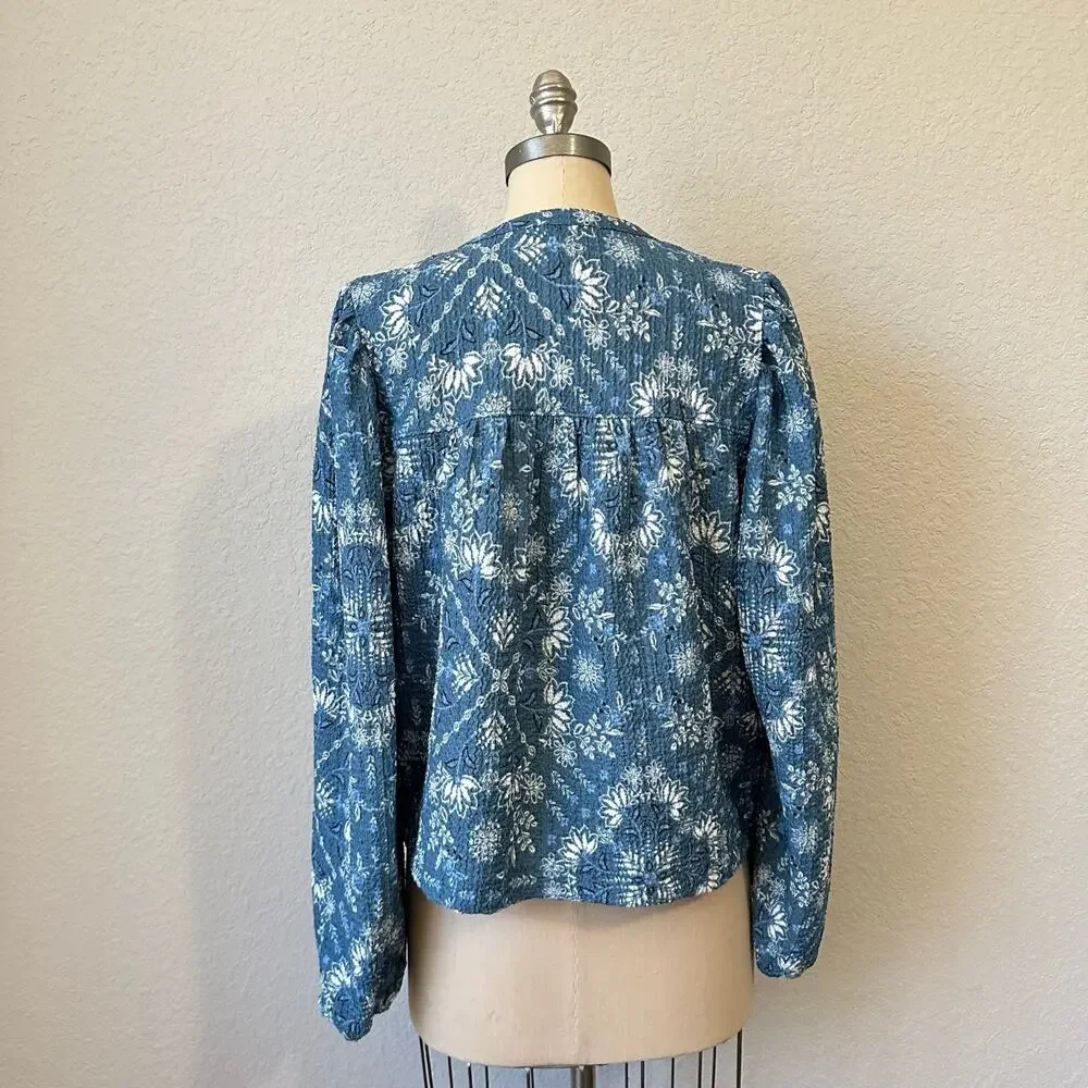 LOFT Blouse Blue Floral Crinkle Knit Split Neck Puff Sleeve Boho NWT